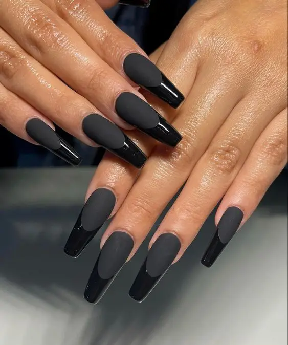 Glossy Nude Nails with Heart-Shaped Glitter Accents