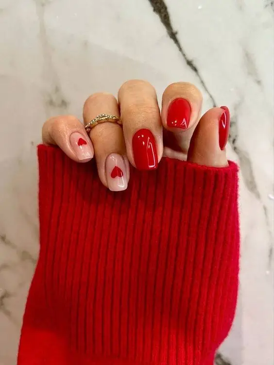 Rich Berry-Toned Gel Nails with Glitter Gradient