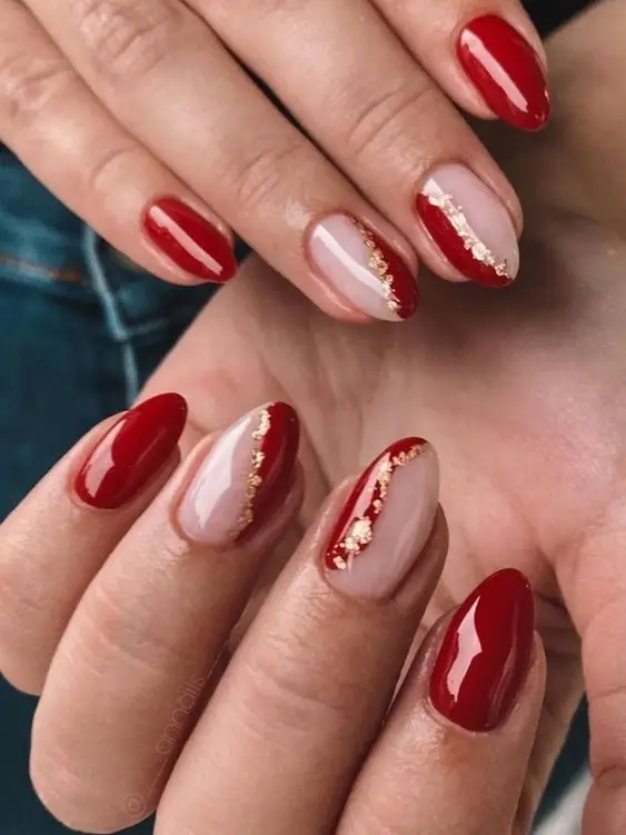 Valentine’s Sparkling Heart Metallic Nails