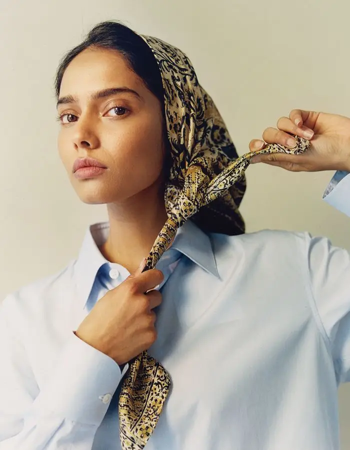 Glamorous Headscarf Hairstyle