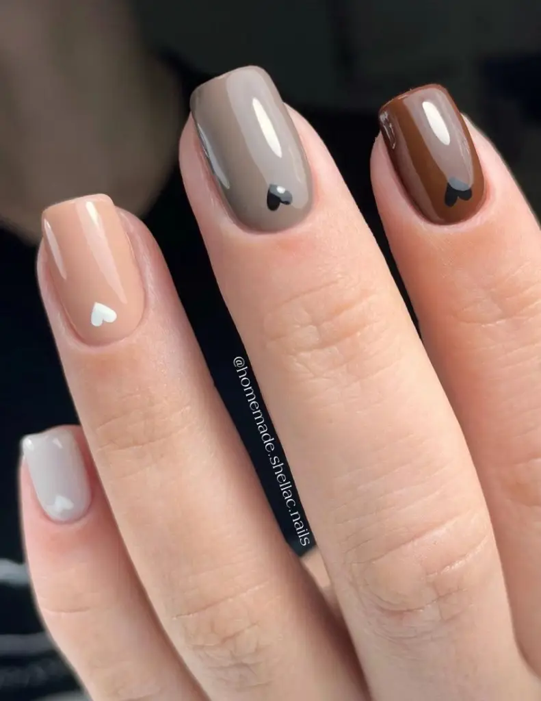 Romantic Nude Nails with Gold Touches