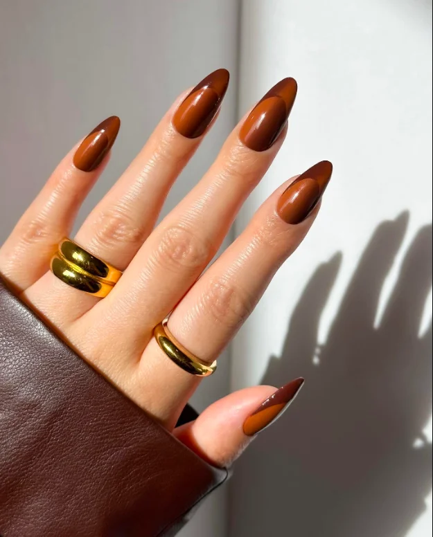 Marbled Mint Green and Gold Nails