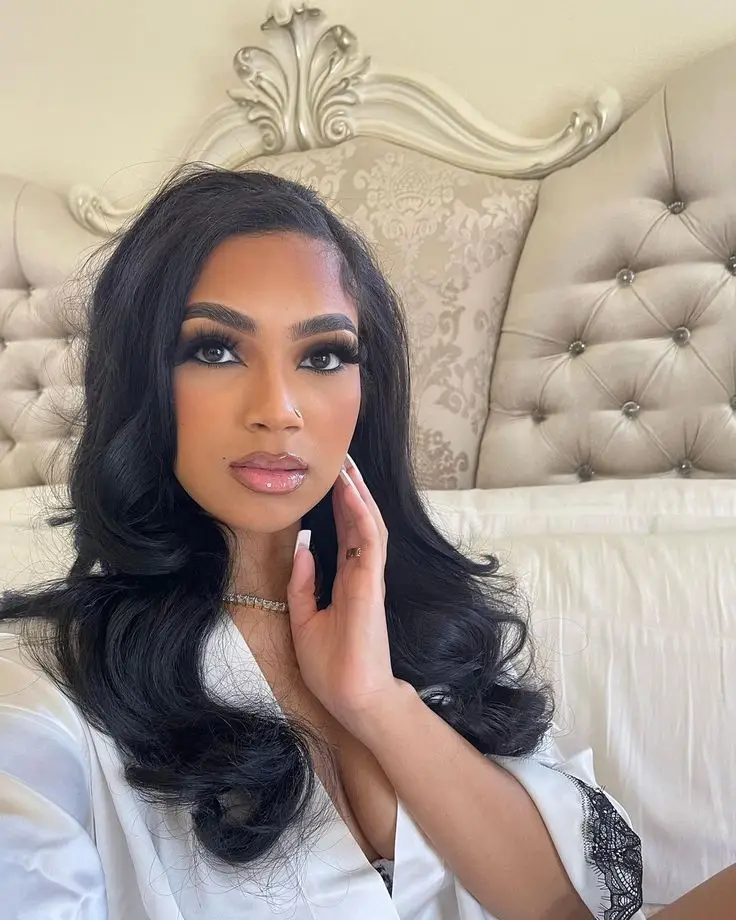 Classic Voluminous Blowout with Glossy Finish