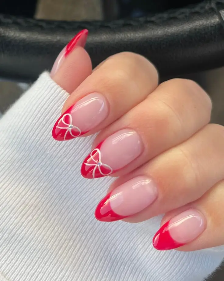 Minimalist Beige and Heart Design