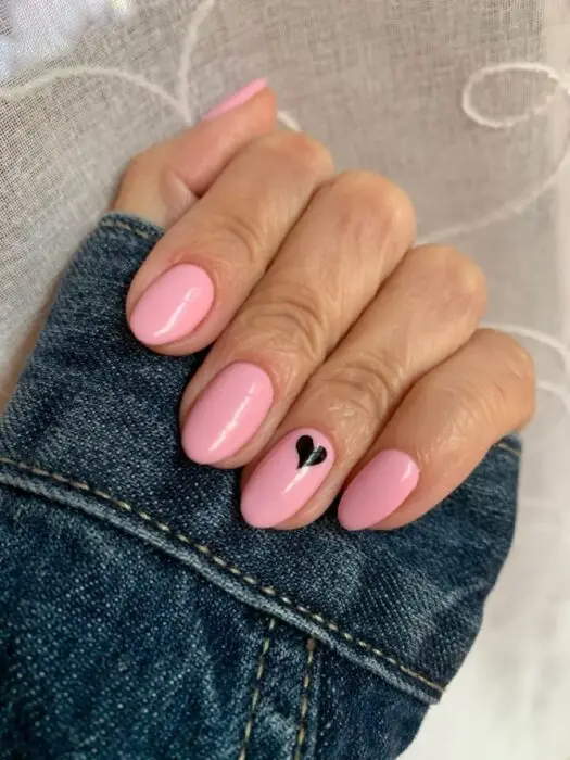 Pink and red abstract Valentine’s Day nails