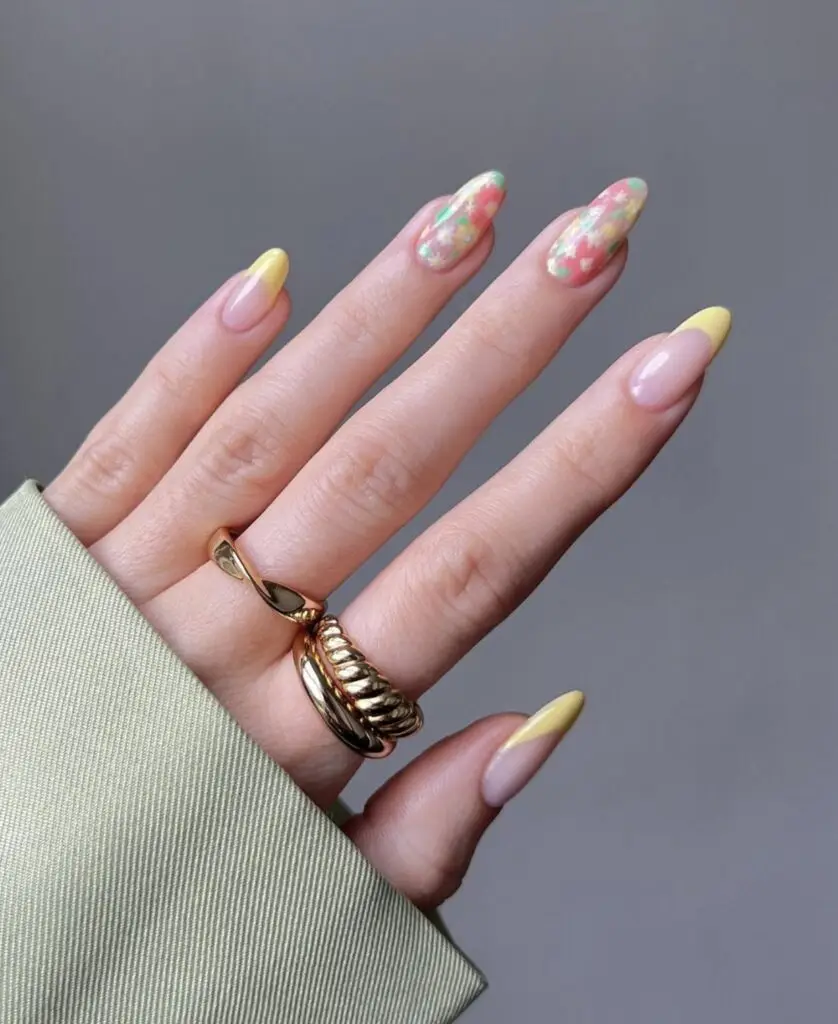 Sunny Yellow Elegant Spring Nails