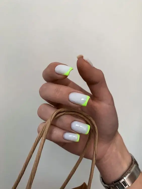 Golden Hour Glow Nails
