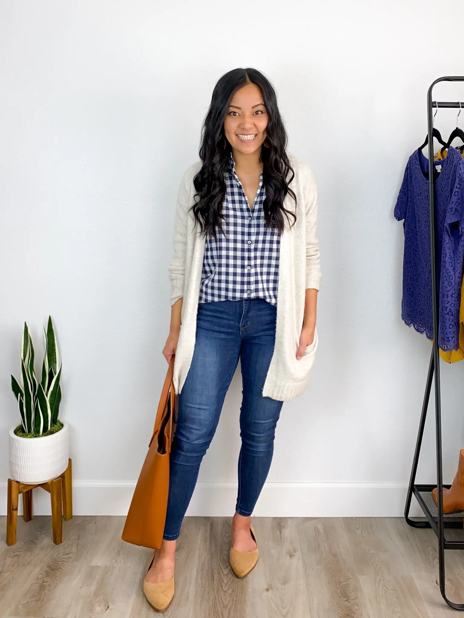 Soft Neutrals with Pop Accessories