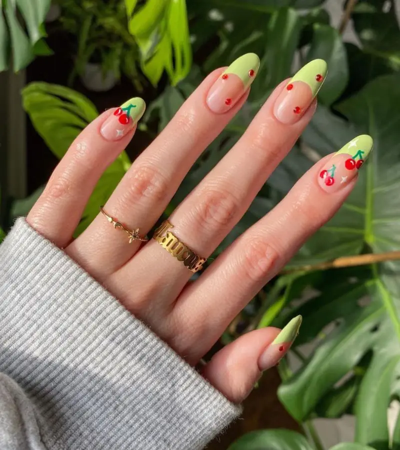 Twinkling Glitter Pastel Nails