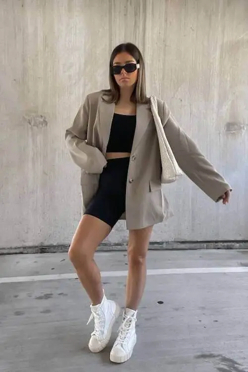 Clean Lines with Modern Accessories