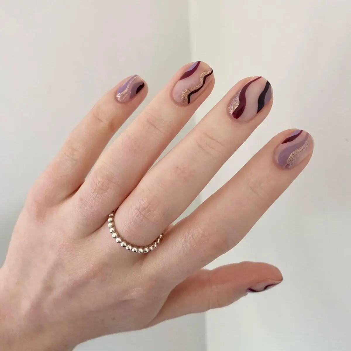 Spring Nails with Delicate Metallic Highlights