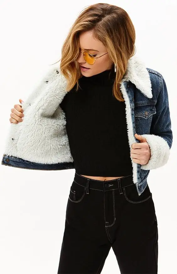 Jean jacket with faux fur-trimmed cuffs and collar